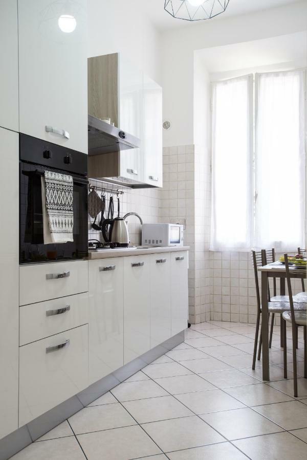 Villa Enjoy Ponte Lungo à Rome Extérieur photo